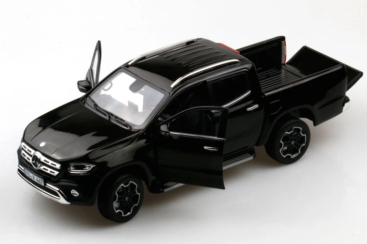 1:18 Mercedes-Benz X-Klass Pickup High Simulation Diecast Car Metal Alloy Model Car decoration display collection gifts