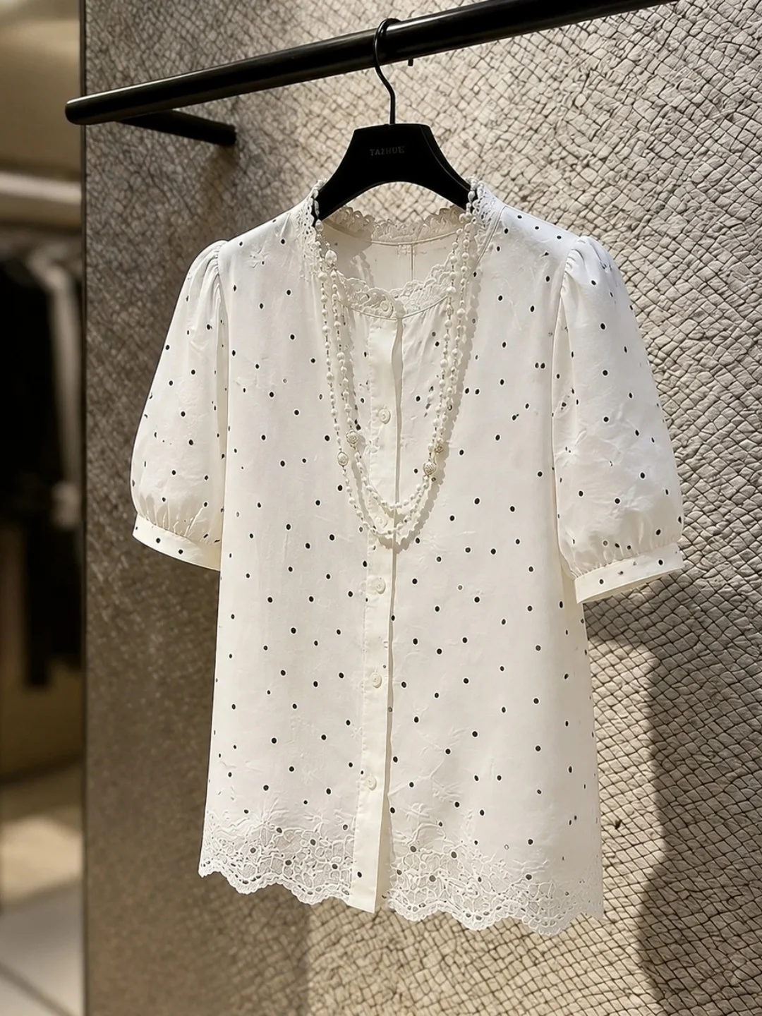 

Elegant Polka Dot Short Sleeve Women's Shirt Lace Trim Design Versatile Slimming Top for Summer 2026 Korean Style Straight Cut