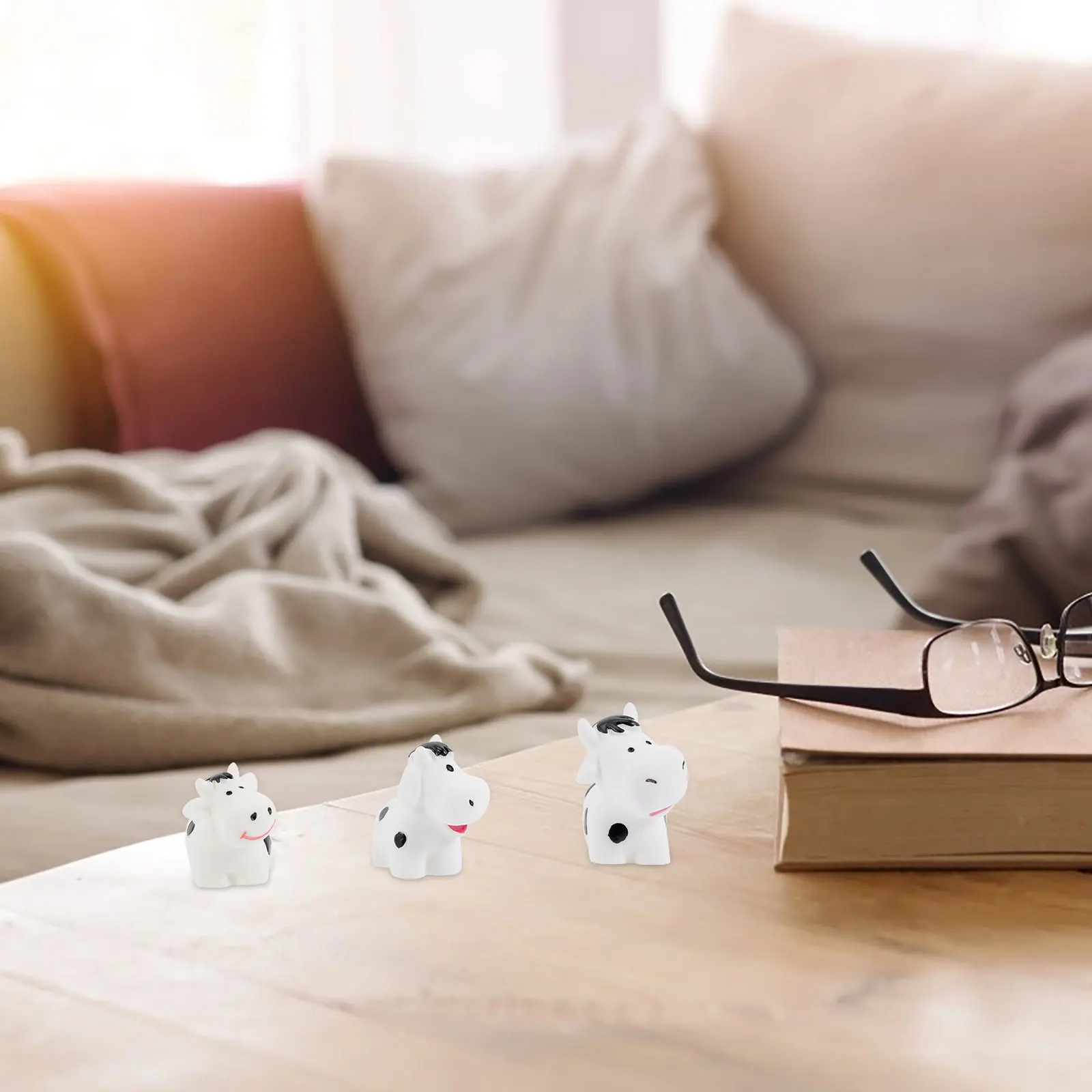 

6Pcs Cow Resin Crafts Miniature Decor Cartoon Cake Topper Home Decoration Micro Landscape Photography Accessory