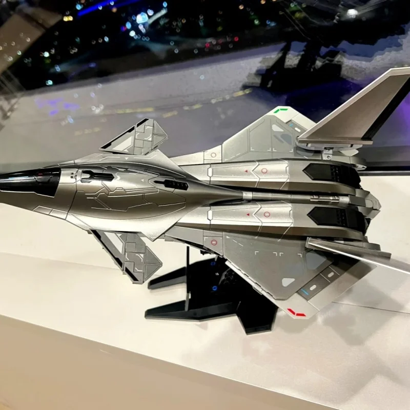 

1/144 Scale Hukua Model Baidi Aerospace Fighter Assembly Kit South Gate Plan Military Aircraft Collectible Desktop Display