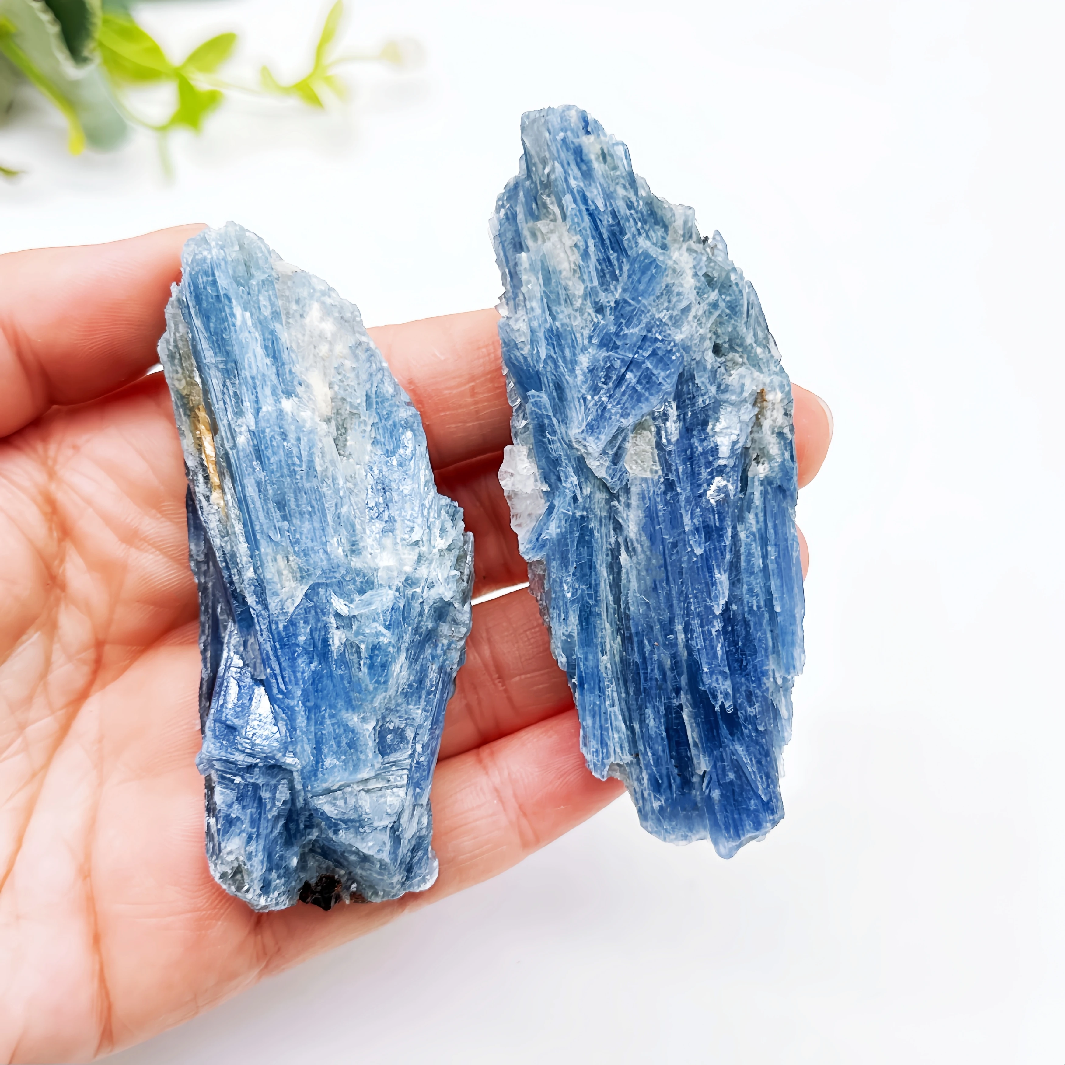 Natural Mineral Kyanite Crystal Specimen Rough Stone Raw Gemstone Chip Reiki Healing Wicca Spiritual Gift Home Decor Collecition