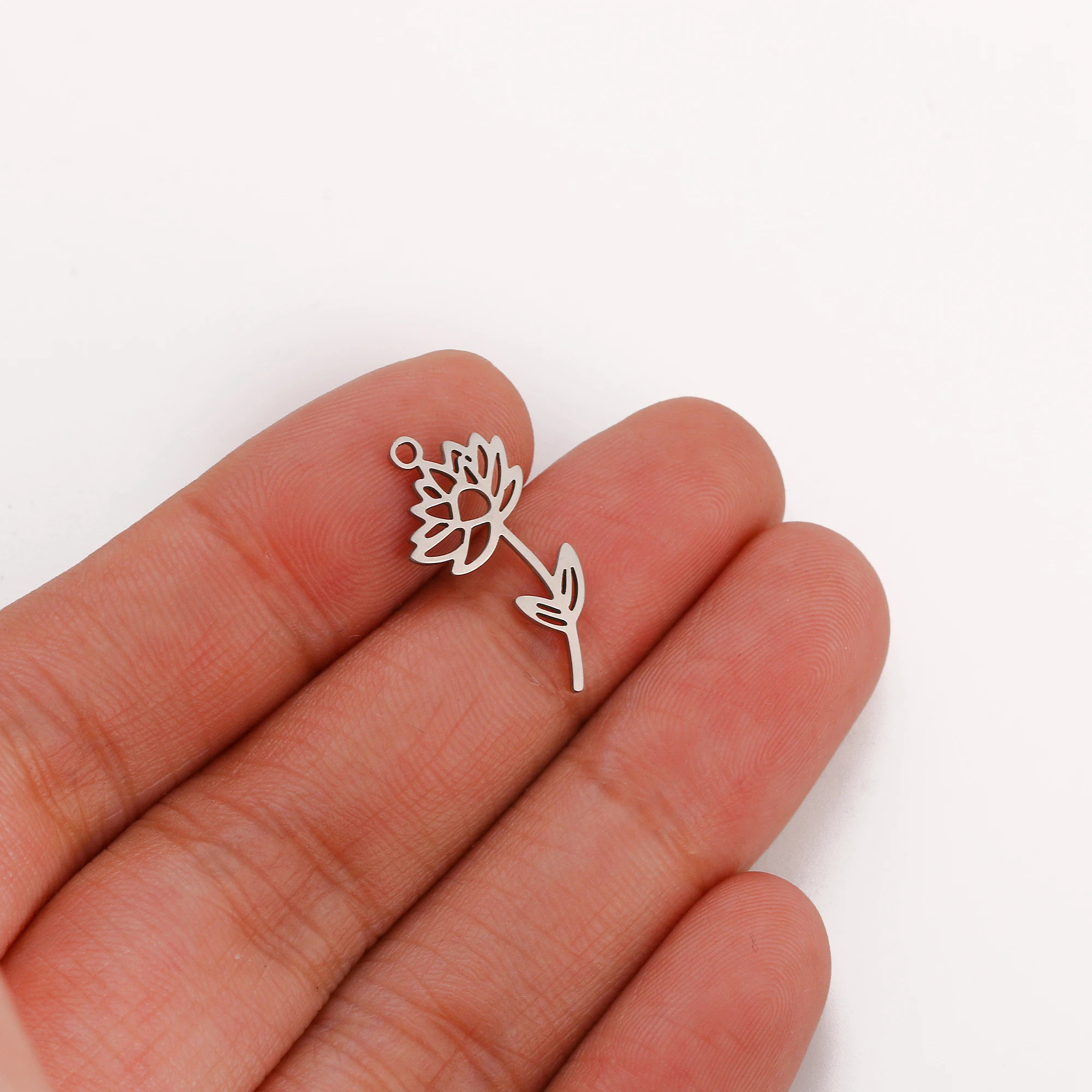 5PCS Edelstahl 12 Geburt Blume Charms Rose Anhänger Für Die Herstellung Von Halskette Armband Ohrringe DIY Schmuck Zubehör Großhandel – Detail 10