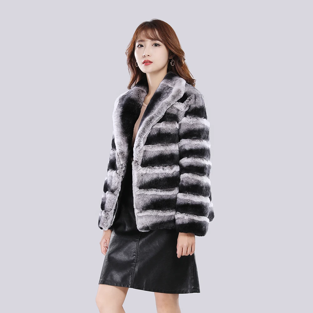 Hot Sale Women Real Fur Coat Large Lapel Collar Short Rex Rabbit Jacket Full Pelt Fur Chinchilla Color Thick Warm Women Coat