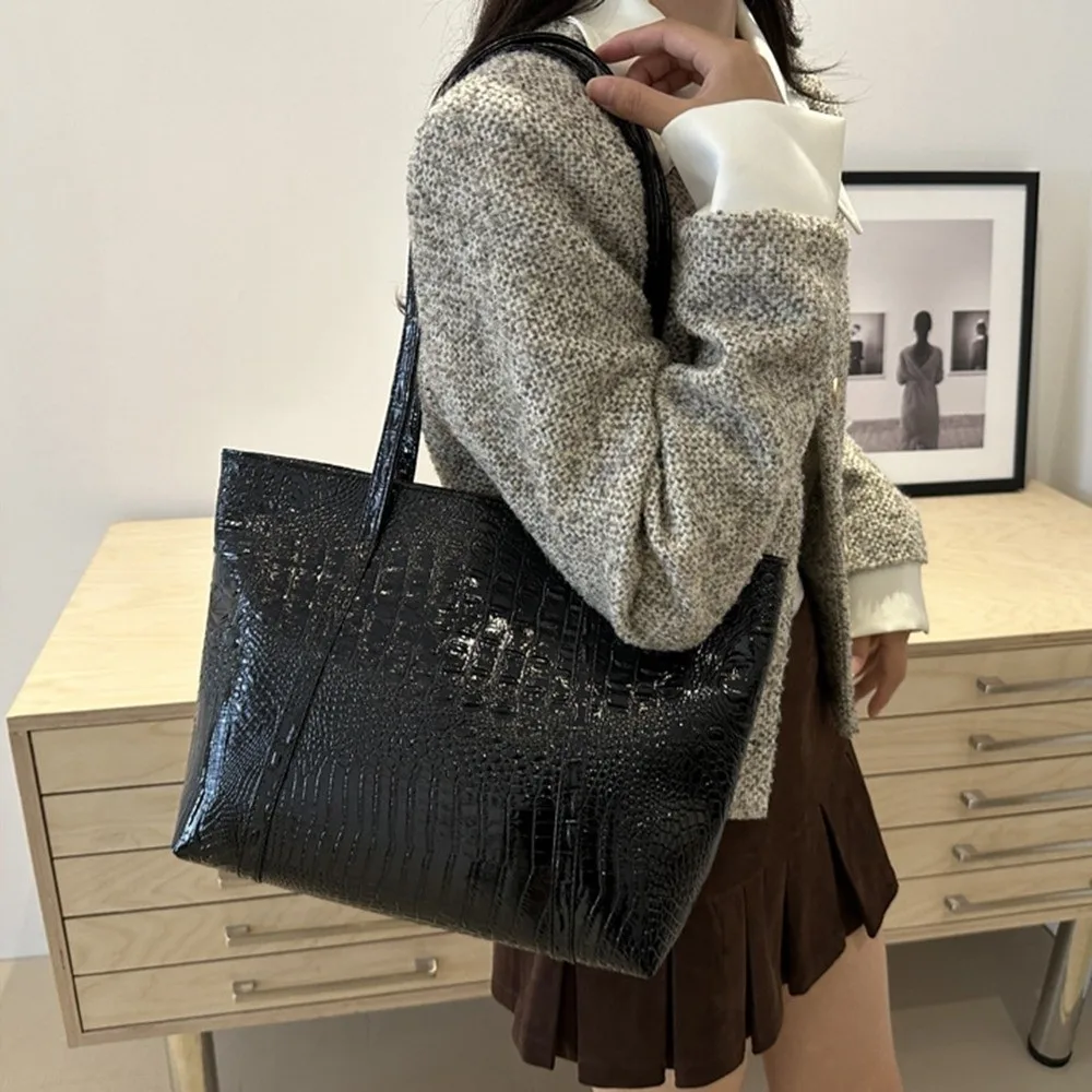 

Fashion PU Leather Women Handbag Large Capacity Crocodile Pattern Female Shoulder Bag Luxury Commuting Armpit Tote Bag Ladies