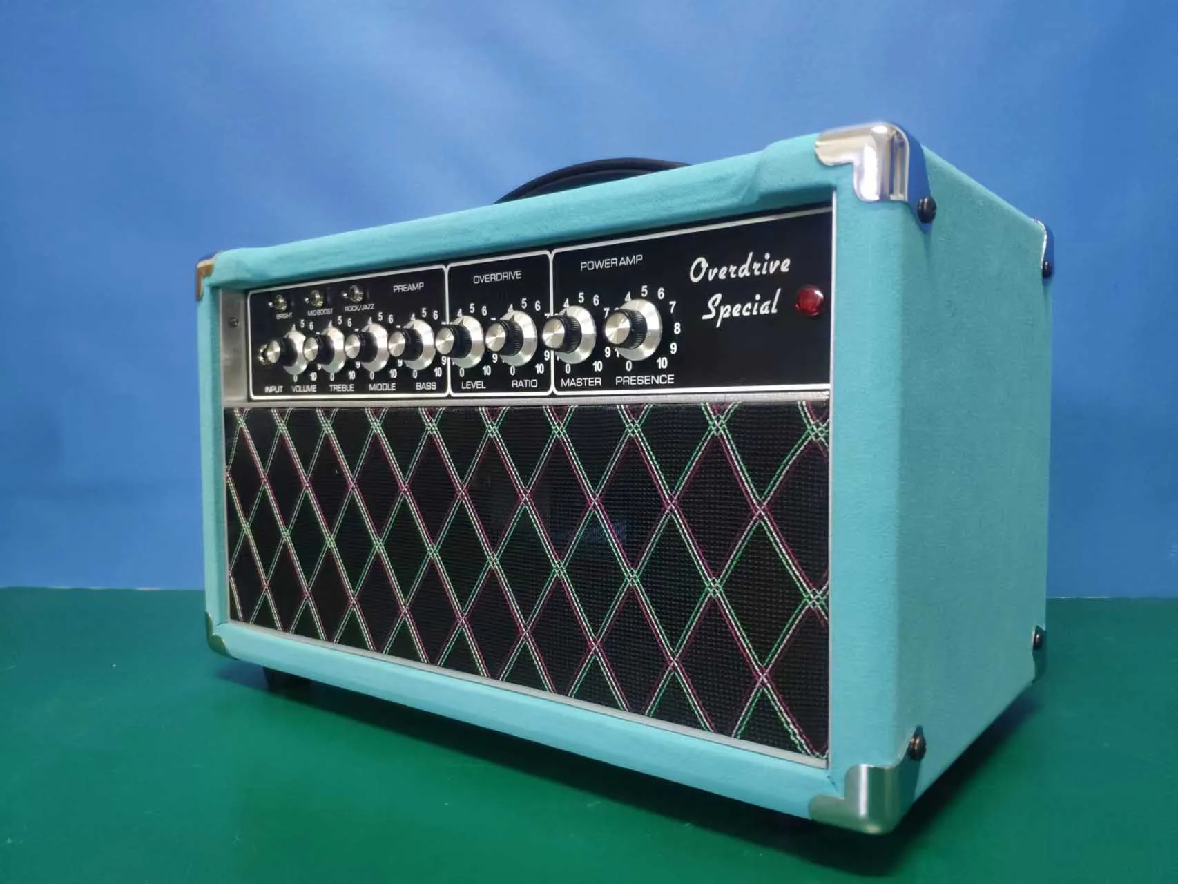 Custom Grand Overdrive Special Amplifier Suede Blue Head 20W Valve Guitar Amp Head JJ 2 x EL84; 3 x 12ax7 Tubes with Loop