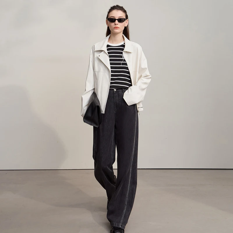 เสื้อยืดผู้หญิง AMII รุ่นใหม่ประจำฤดูใบไม้ร่วงปี 2025 เสื้อยืดถักลายทางลำลองสำหรับผู้หญิง คอทรงโอ แขนยาว เสื้อผ้าผู้หญิงอเนกประสงค์ รุ่น 12543104