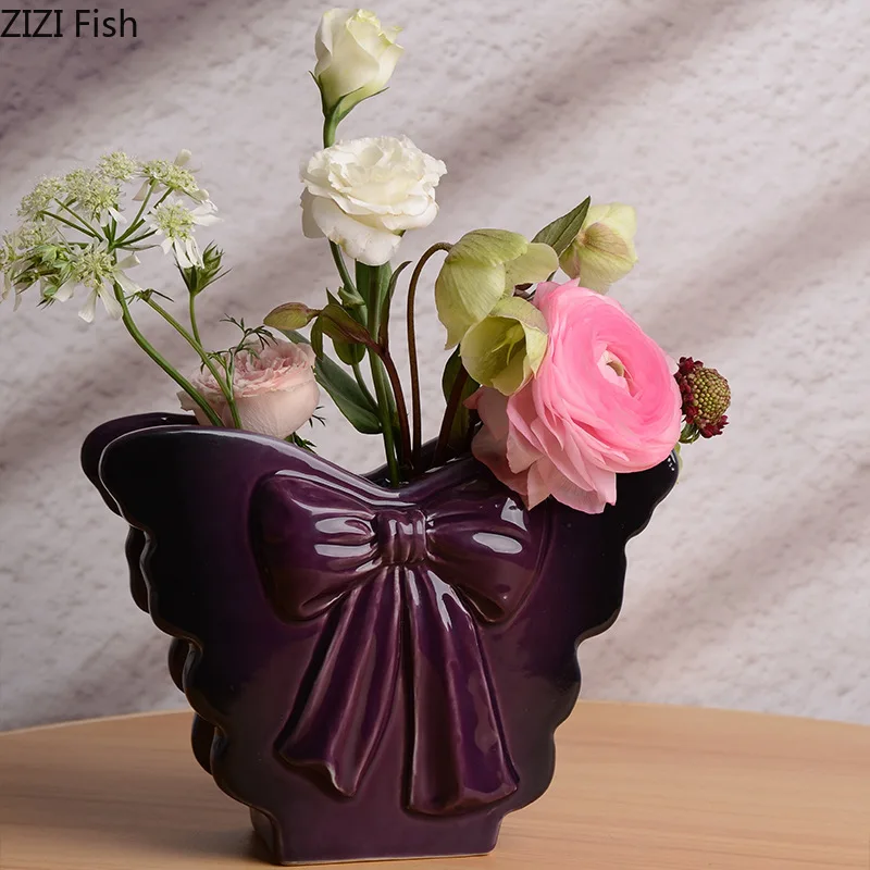 

Creative Dark Butterfly Ceramic Vase Plant Pots Table Decoration Ornaments Flower Arrangement Floral Vase Room Aesthetic Decor