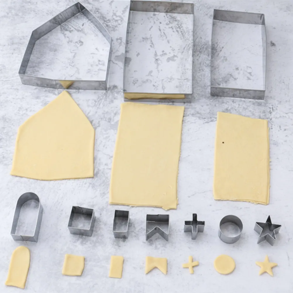 10Pcs Christmas Gingerbread Biscuit Mould Set Non-Stick Cake Mold for Birthday Anniversary Holiday Baking Chocolate