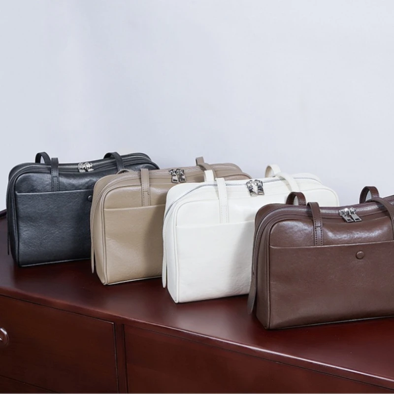 

Premium Cowhide Leather Shoulder Bag for Women Large Capacity Tote Bag for Everyday Essential Structured Durable Luxury Handbag