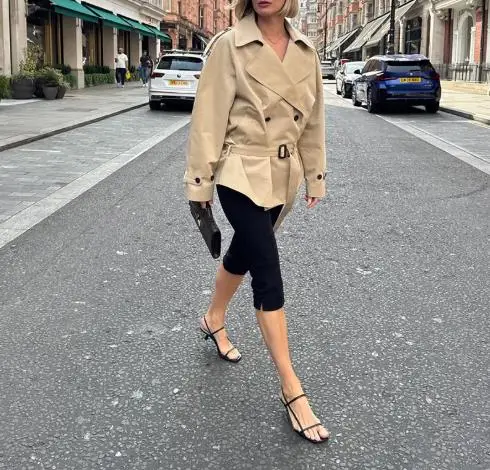 Fashionable Long Sleeved Lapel Tie Cinched Waist for Slimming and High-End Feeling 2025 Autumn Mid Length Trench Coat for Women