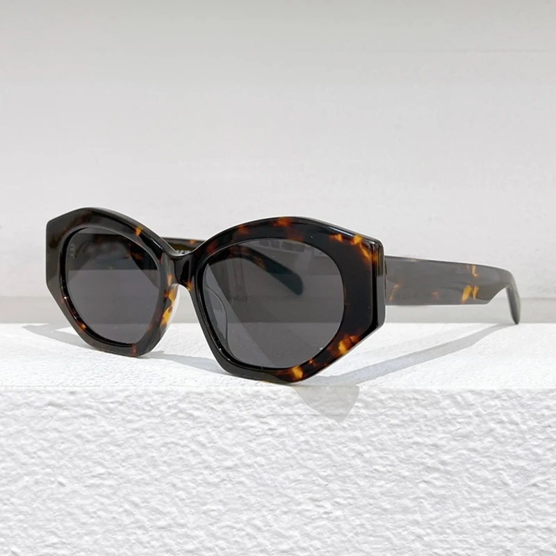 

Popular Classic Cat Eye Acetate Anti-Ultraviolet Women Sunglasses Fashion Brand Design CL40238U Luxury Ladies Shade Eyeglasses