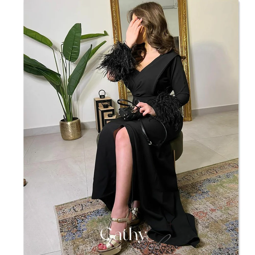 

Cathy Elegant Black Prom Dress Feather Sleeves Evening Dress Sexy V-neck Chiffon فساتين مناسبة رسمية Elegant A-line Party Dress