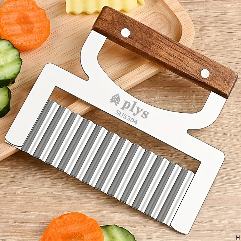 

1 piece 304 stainless steel potato slicer, kitchen sharp tool, multi-functional corrugated slicer, flower cutter, restaurant kitchen corrugated slicer, kitchen gadget, random pattern