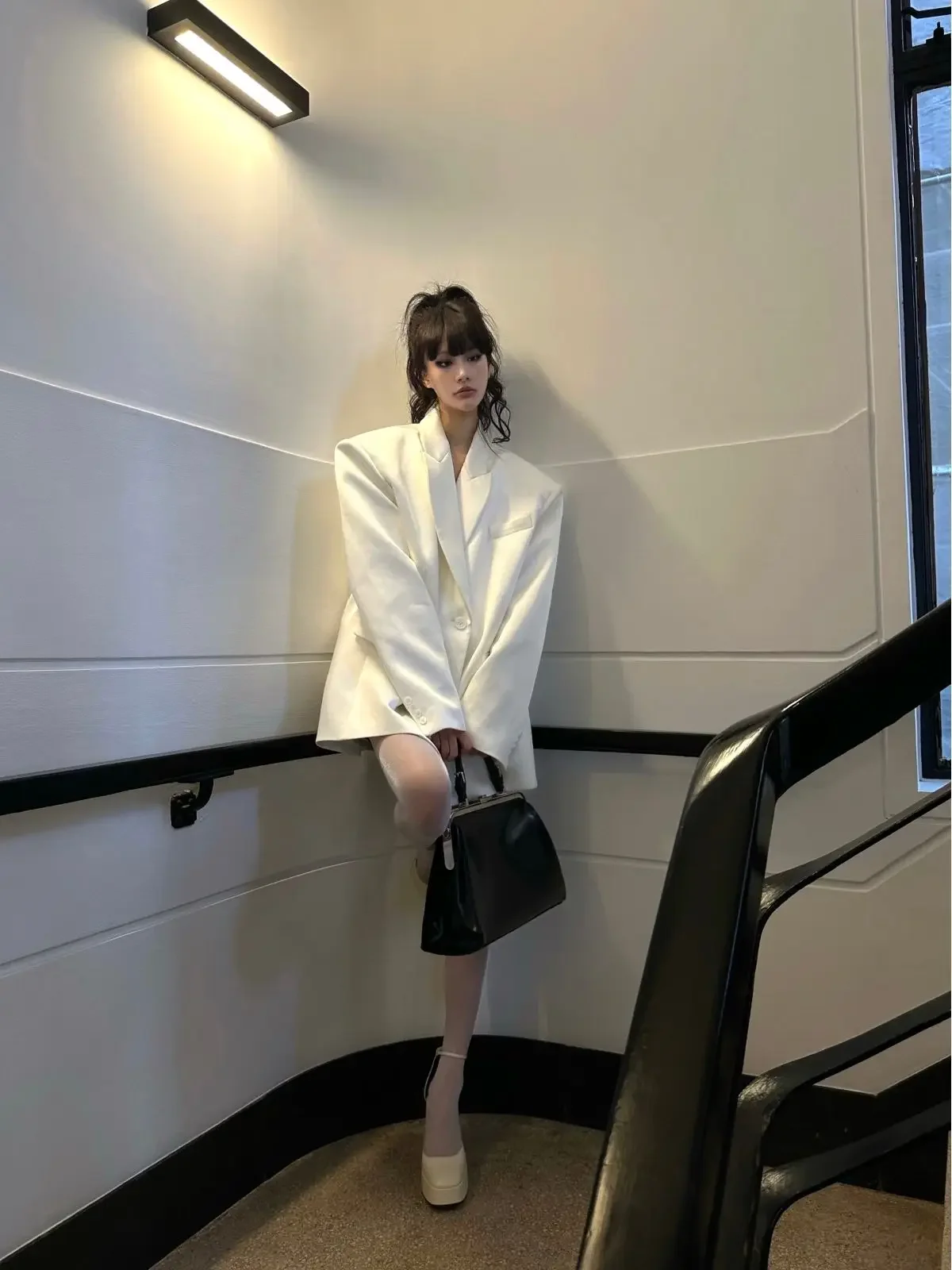 Chaqueta blanca de marca de lujo para mujer, traje de manga larga, moda coreana, primavera, otoño, oficina, Damas, negocios, hombreras informales