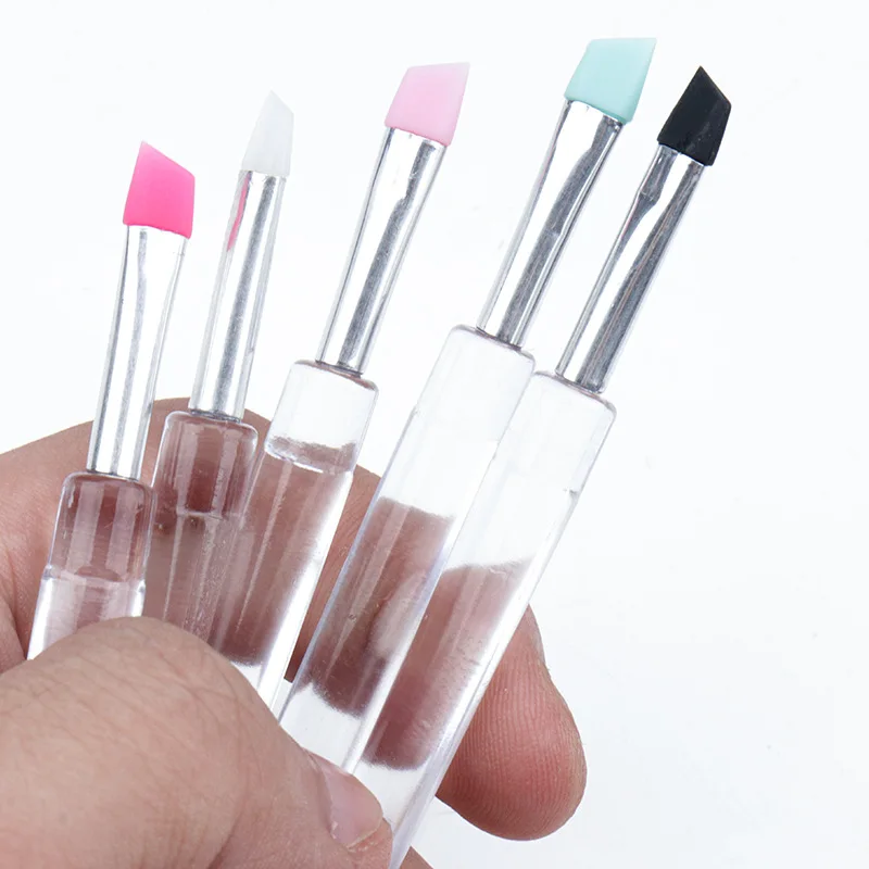 แปรงทาปากซิลิโคนแบบนิ่ม 5 ชิ้น พร้อมฝาปิด พกพาสะดวก ใช้ได้หลากหลาย สำหรับลิปบาล์ม ลิปสติก ลิปกลอส