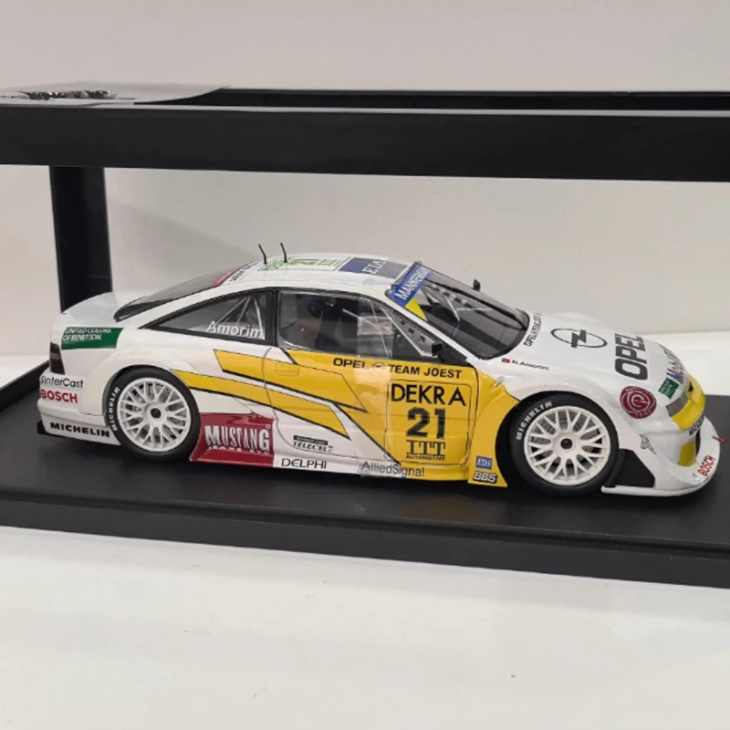 

WERK83 масштаб 1/18 OPEL Calibra V6 1995, имитация сплава, модель автомобиля, статическая коллекция, украшенные праздничные подарки, игрушки, сувенирный подарок