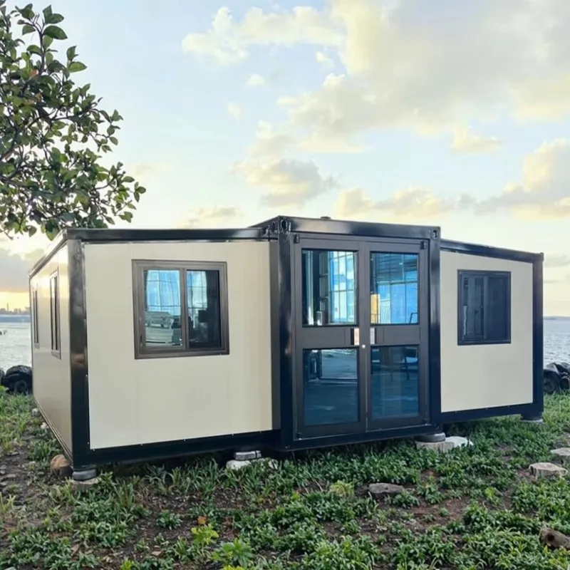 2026 Innovative Sandwich Panel Container House and Portable Mobile Home 20ft 40ft 2 3 Bedrooms Thermal Break