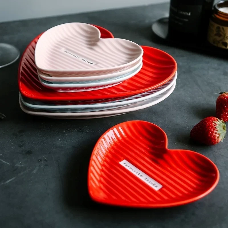 

# Wholesale Creative Heart Plate Ceramic Glazed Cake Fruit Dried Fruit Sweetheart Ceramic Dishes #