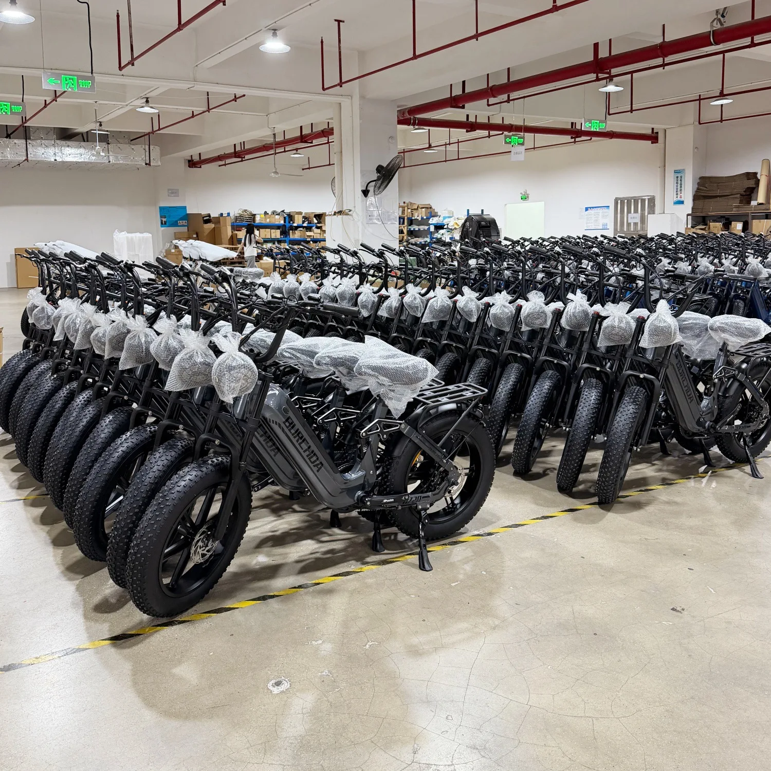 20 inch electric bicycle shock absorption overseas warehouse mountain bike rough tire factory wholesale price snowmobile AZ20