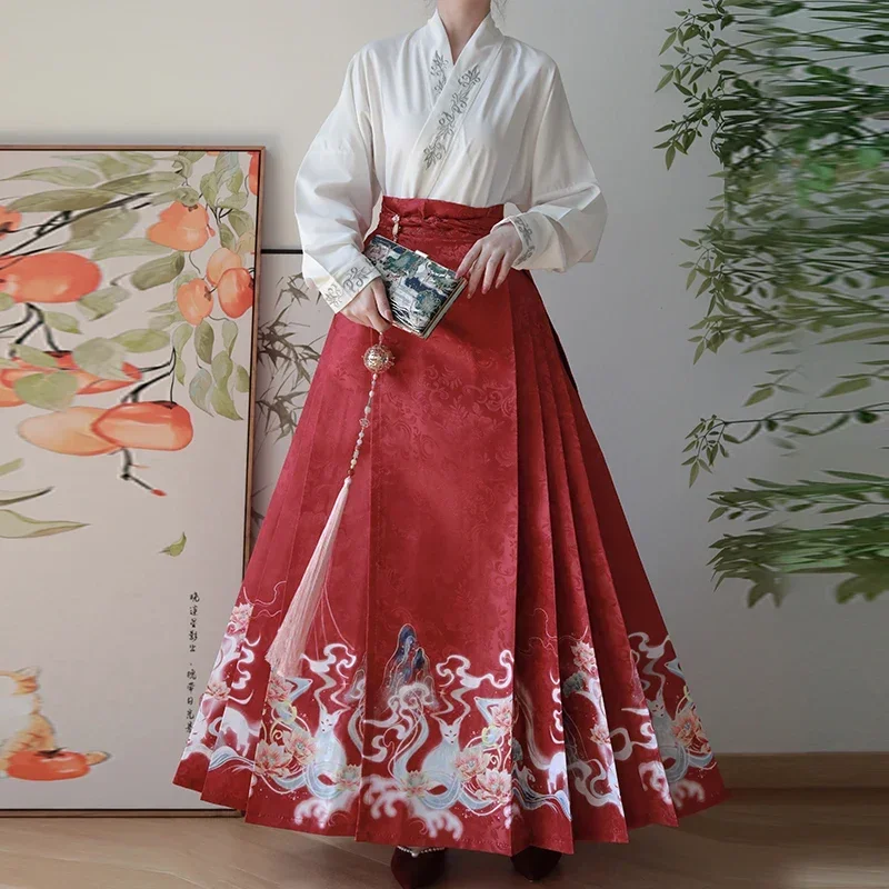 Original Hanfu Skirt Chinese Style Costume Mamianqun Ming Dynasty Weaving Gold Horse Face Skirt Chinese Dress