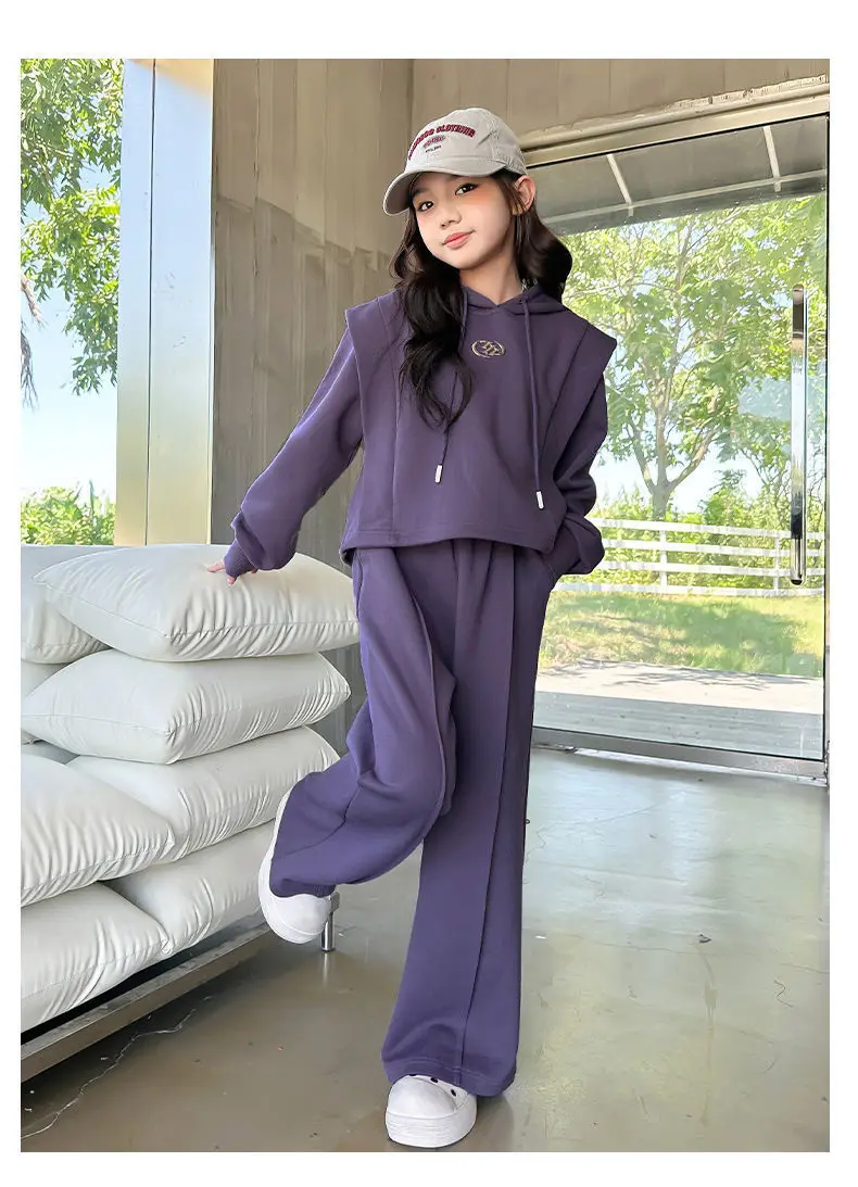 ZOETOPKID Mädchen-Set aus stilvollem Baumwoll-Crop-Sweatshirt mit Kapuze und lockerer Hose, 2-teiliger Trainingsanzug für Schulkinder, Kinder-Outfits – Detail 9