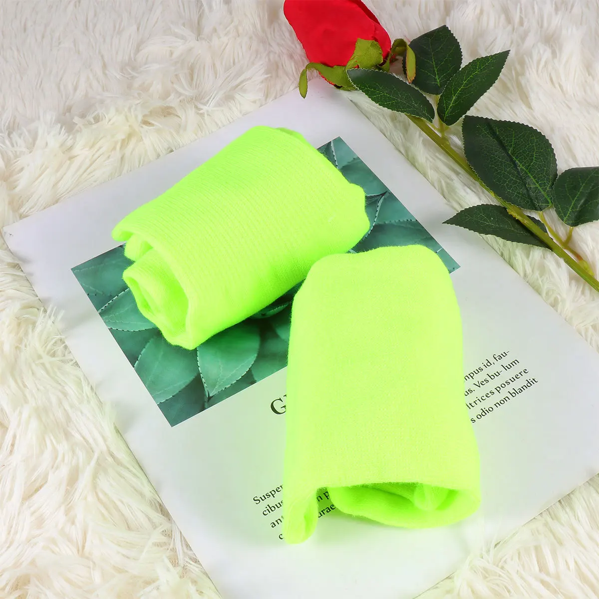 

1Pair Long Tube Football Socks Fluorescent Size High Elastic Sports Knee Socks for Running Gym Workout Outdoor