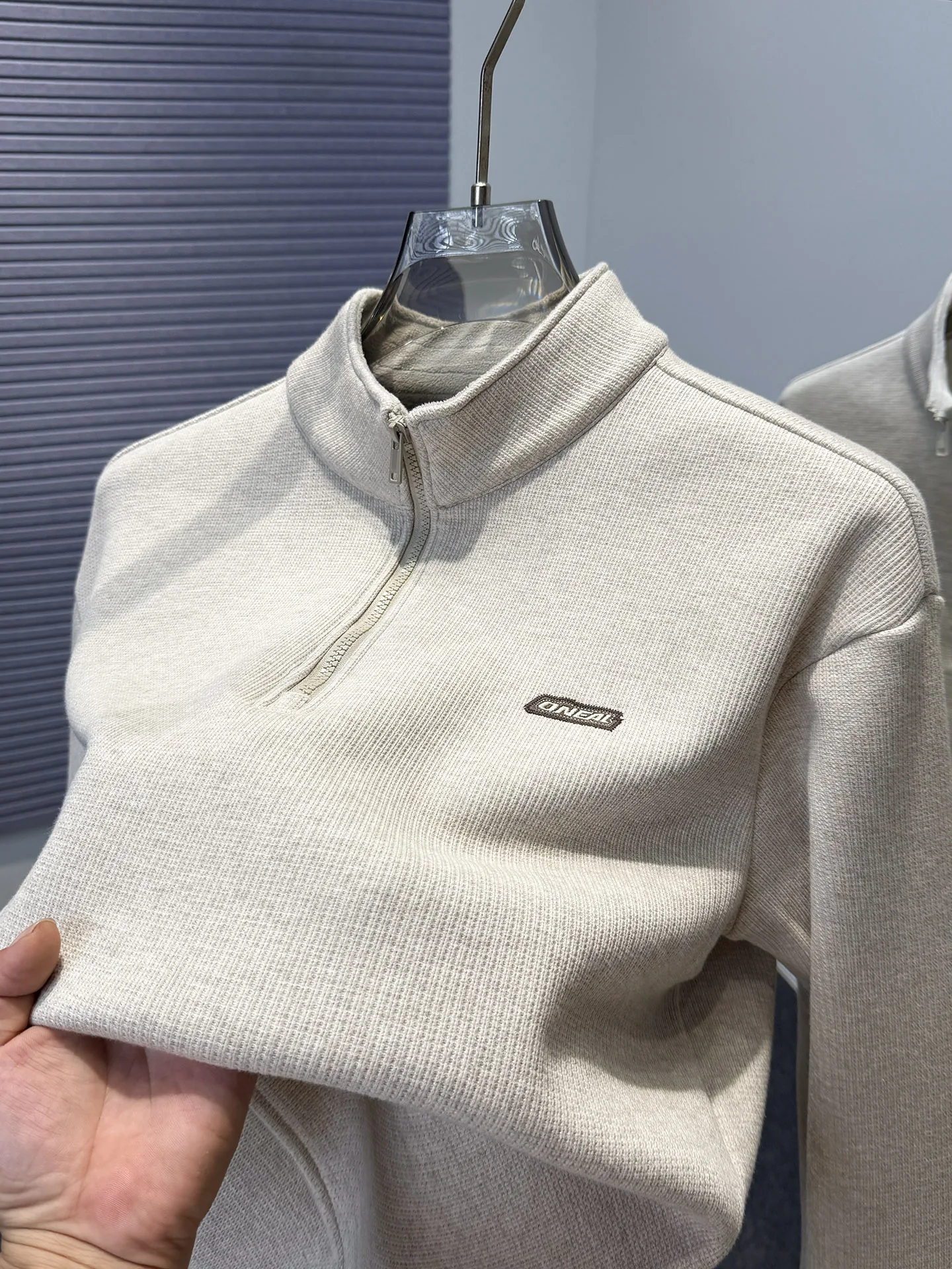 

Утепленная флисовая толстовка на молнии для мужчин: повседневная, универсальная, теплая, однотонная, из трикотажной ткани (полиэстер, хлопок, спандекс)