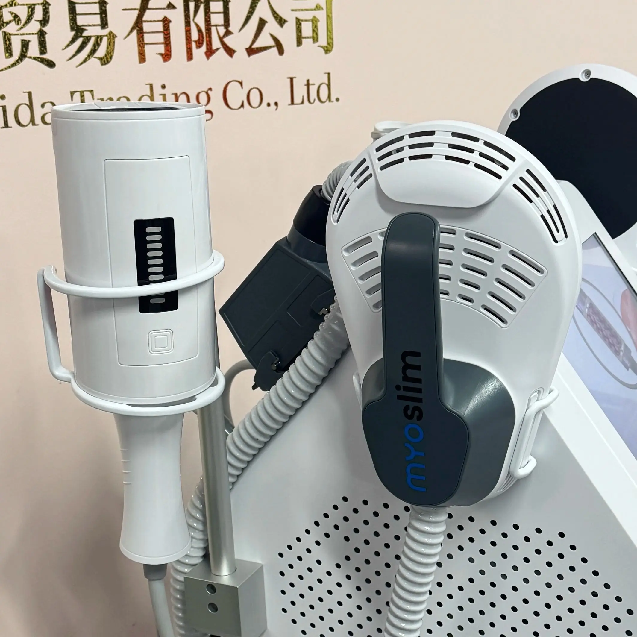 

Аппарат для коррекции фигуры MYOSLIM EMS с функцией 360° ° Роликовый массажер RF 2-в-1 для наращивания мышц, похудения, фитнеса, массажа, здоровья и красоты