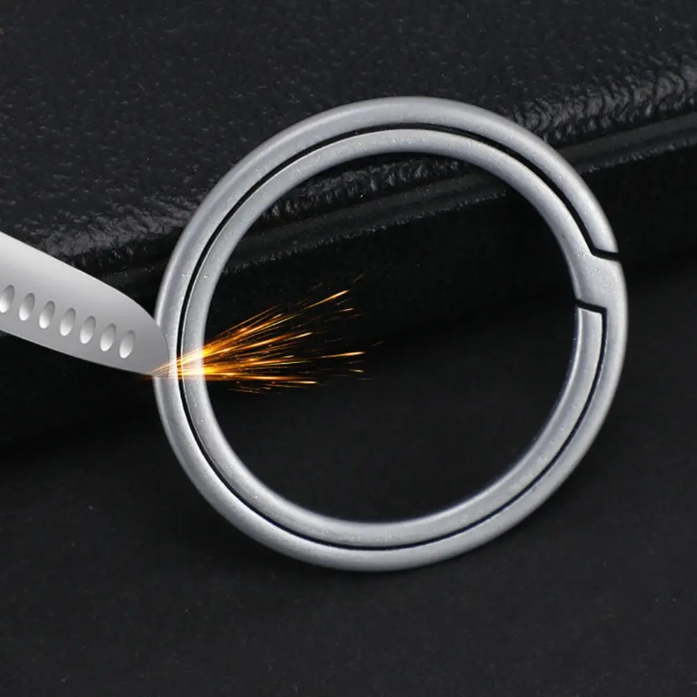 Real Titanium Alloy Key Rings Keychains Buckle Pendant Super Lightweight Man Car Keychain for Male Creativity Gift