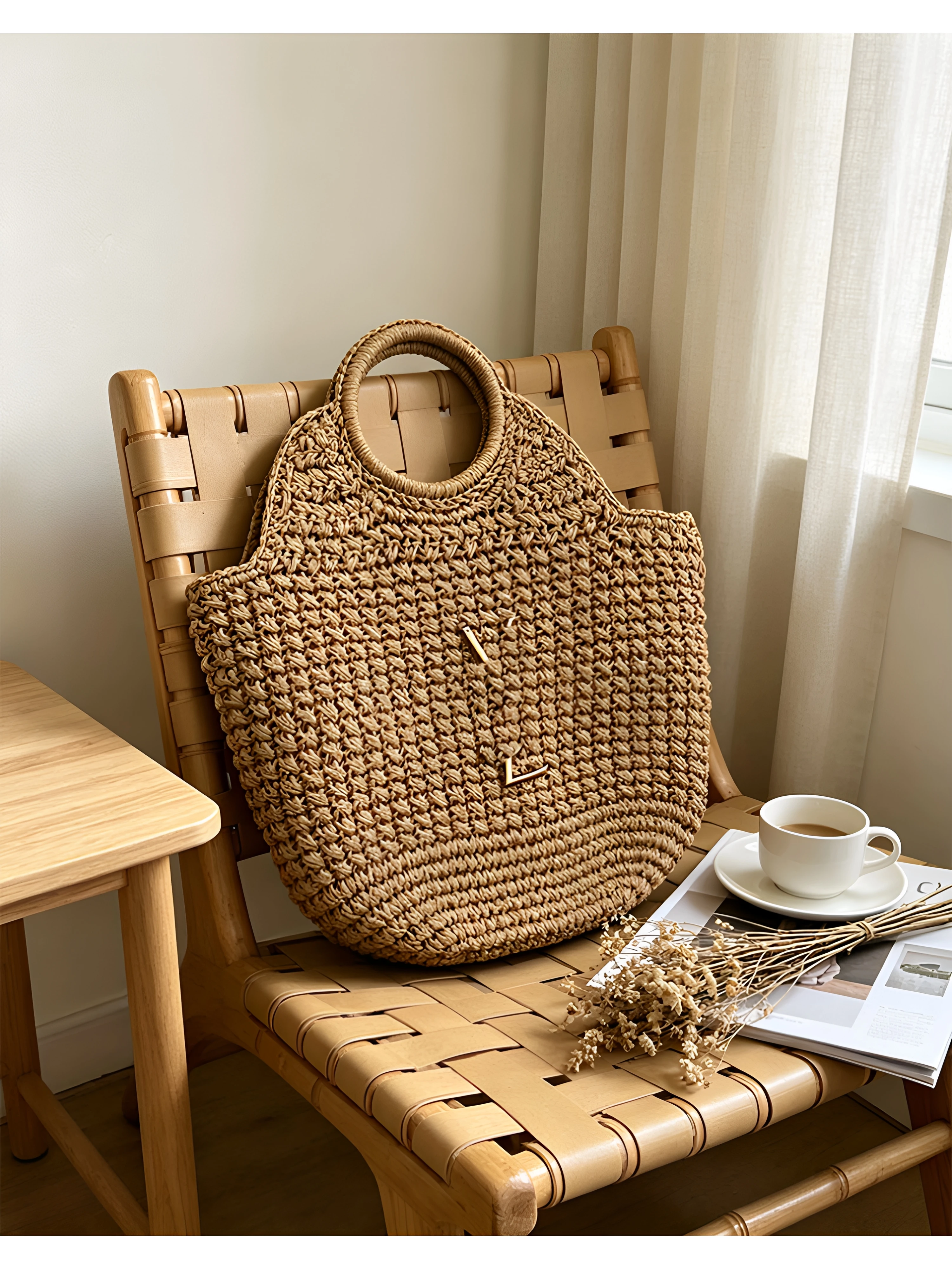 yang-family-summer-vacation-woven-tote-bag-women's-large-capacity-fashionable-retro-casual-handbag-holiday-grass-bag