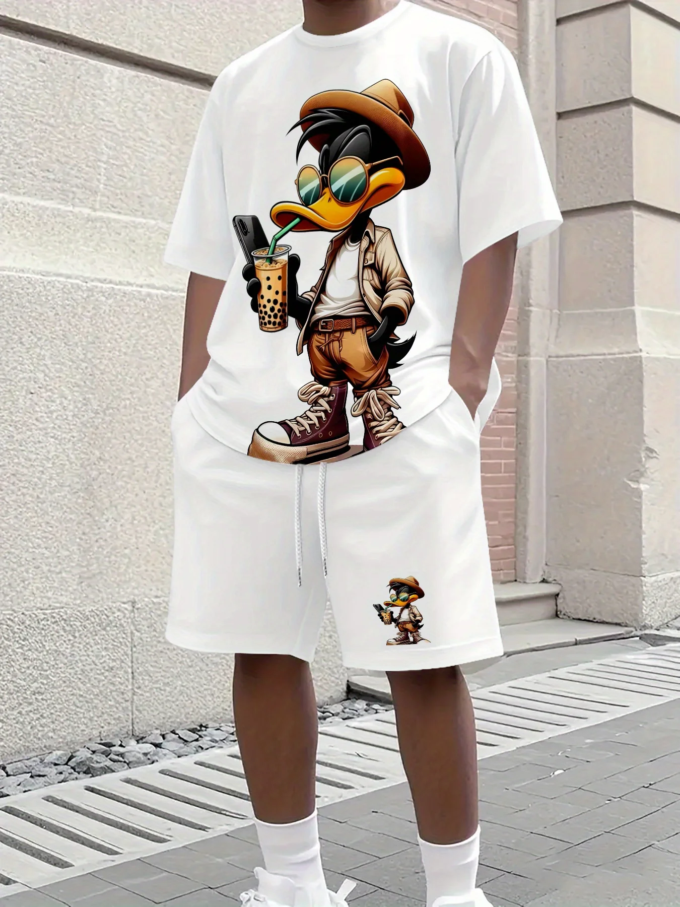 Set Pakaian Kasual Musim Panas Pria Kaos Grafis Donald Duck World Celana Pendek Pakaian Kasual Desain Cetak Lucu Set Tracksuit