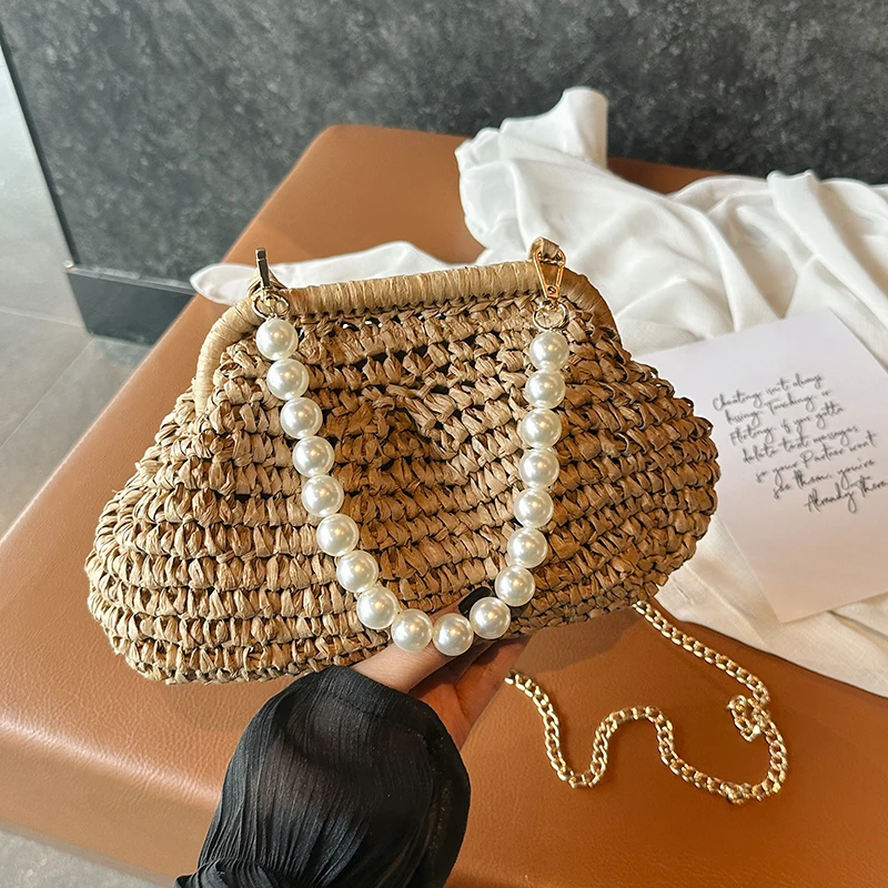 2024 New Grass Woven Shell Bag Leisure Vacation Beach Bag Women\'s Exquisite Handbag Single Shoulder Bag Handbag