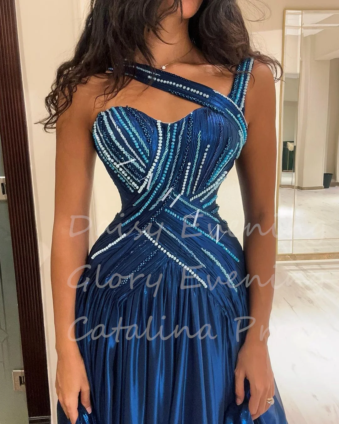 Luxury Evening Dresses Sweetheart Floor Length Beadings Sleeveless Prom dress Customized Saudi Arabia Formal Wedding Party Dress