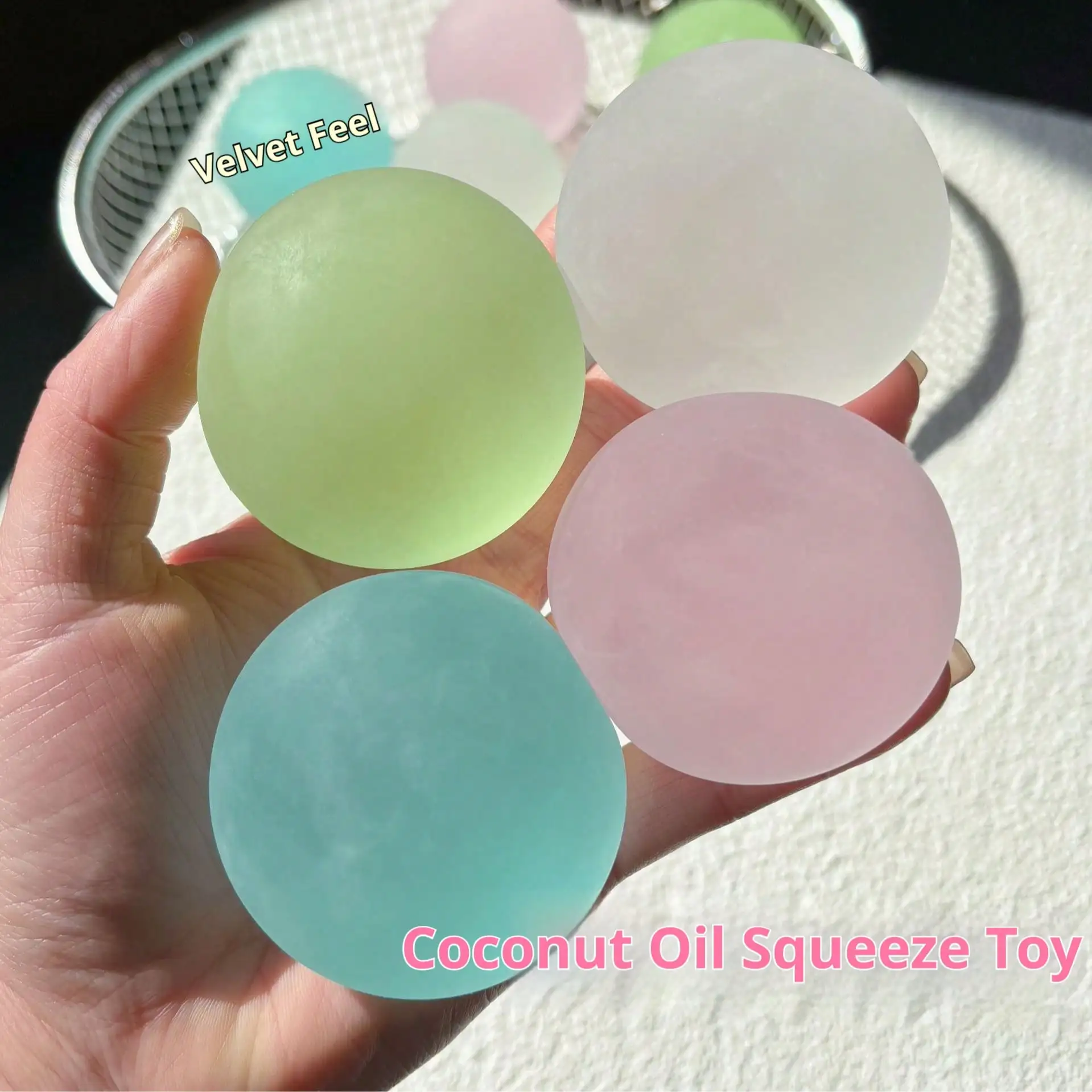 1pc Malt Sugar Coconut Oil Squeeze Ball, Squishy Slow Rebound Round Malt Stress Relief Squeeze Toy, Best Office Desk Stress Relief Tool, Suitable For Holiday Gifts, Fun & Cute Gifts, Birthday Gifts, Party Favors