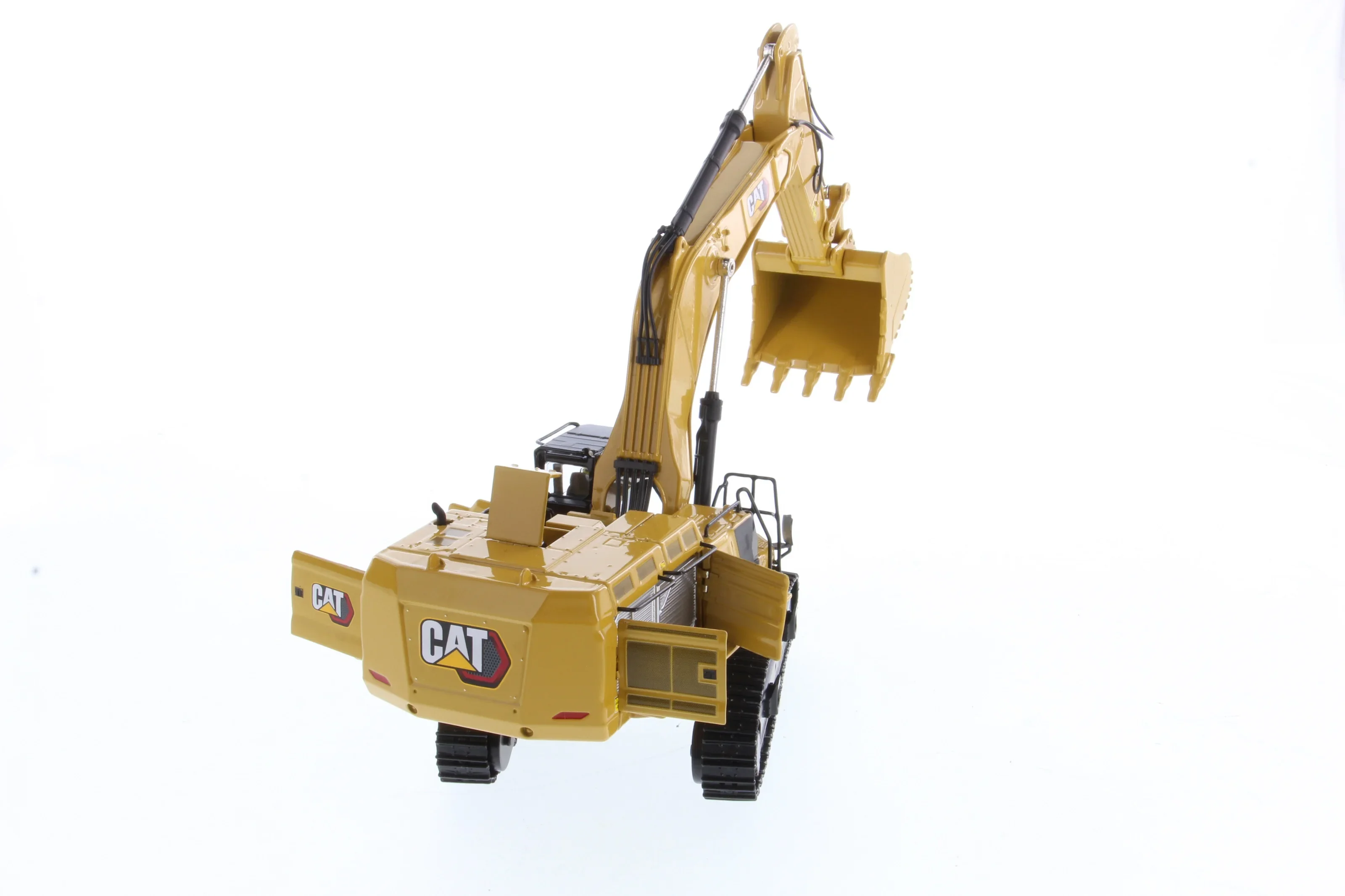 Diecast Alloy 1:50 Scale CAT 395 Crawler Excavator Engineering Vehicle Model Adult Limited Classic Collection Display Souvenir