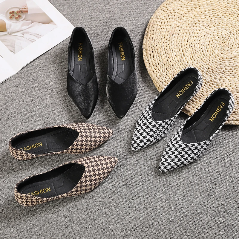 أحذية نسائية عصرية سهلة الارتداء بمقدمة مدببة ونعل ناعم، أحذية كاجوال عصرية بكعب منخفض مريحة وعصرية2025