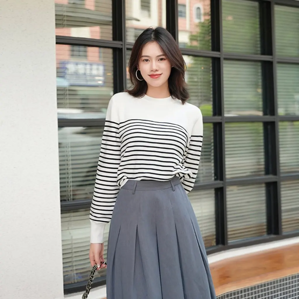 Xiaohe Pullover a maniche lunghe da donna Maglieria girocollo Top con fondo a righe Elegante look snellente Moda autunno inverno