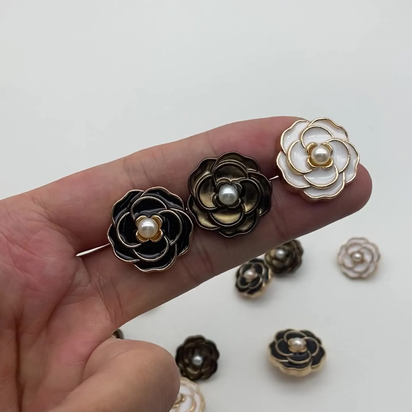 New Arrival Antique Rhinestone Pearl Metal Buttons For Clothes Coat Cardigan Sweater 6PCS/Lot 18MM/23MM KD908