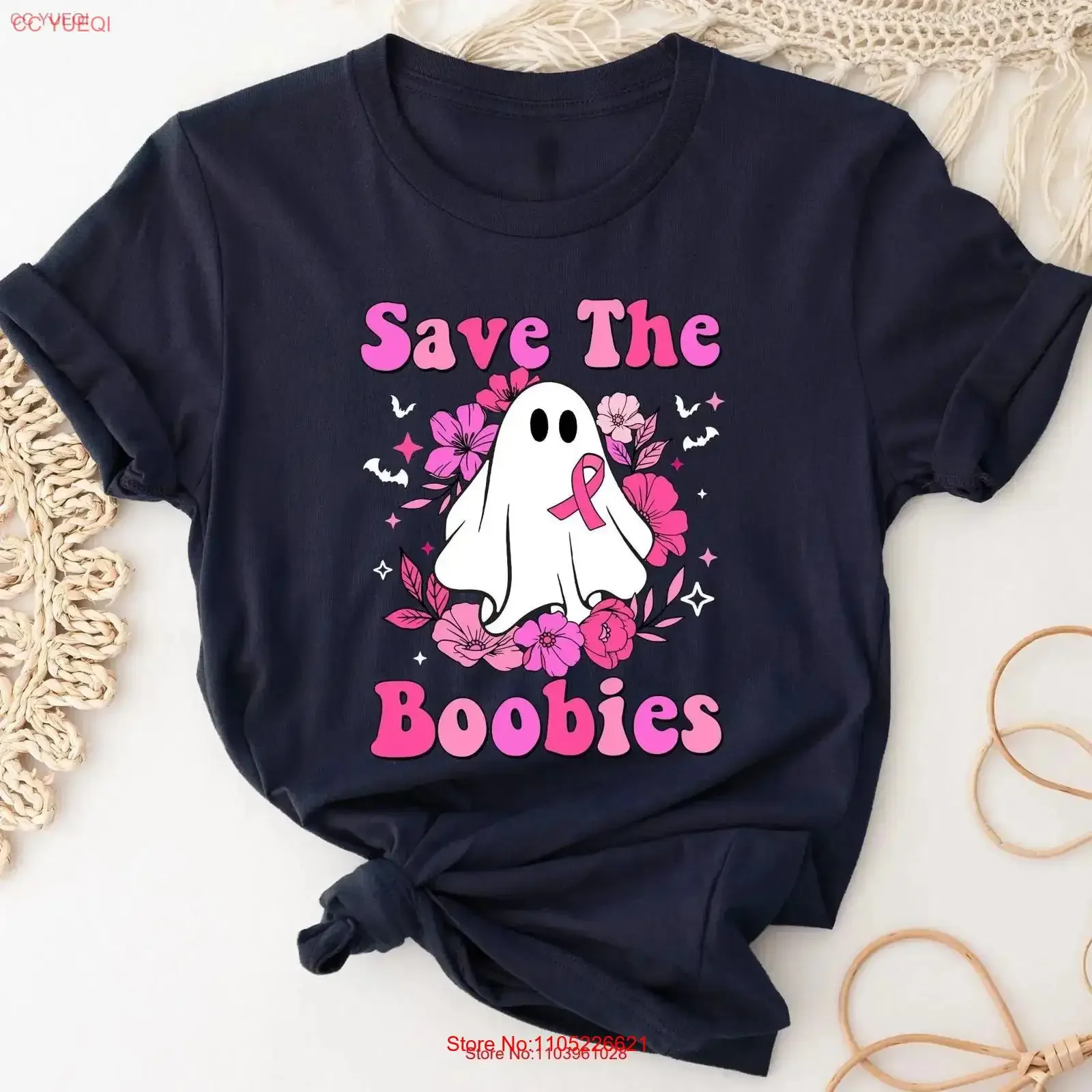 Camiseta Save The Bobbies con lazo rosa fantasma, para mi mamá, para la concienciación sobre el cáncer de mama, Floral Boo Crew, estilo vintage lavado