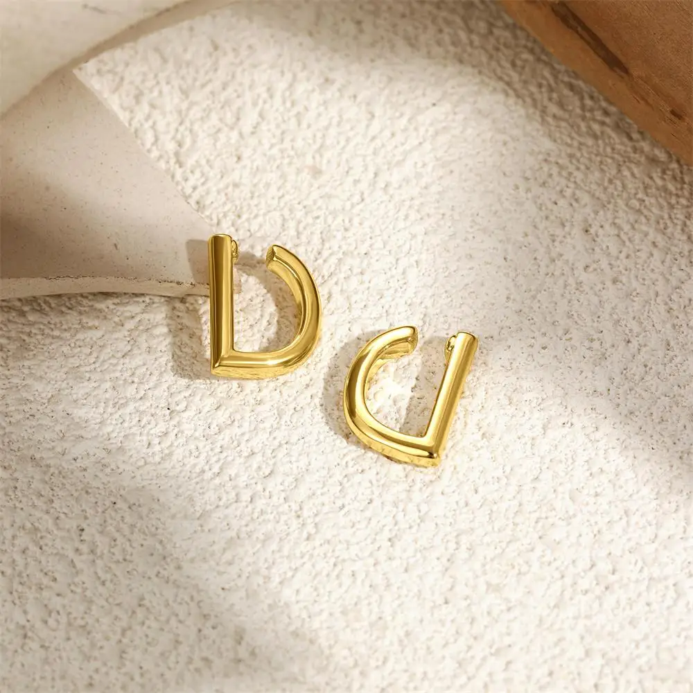 New Tiny Geometric Earclips for Women Girls Non Piercing for Cartilage D-shape 18K Gold Plated Waterproof Hypoallergenic Jewelry
