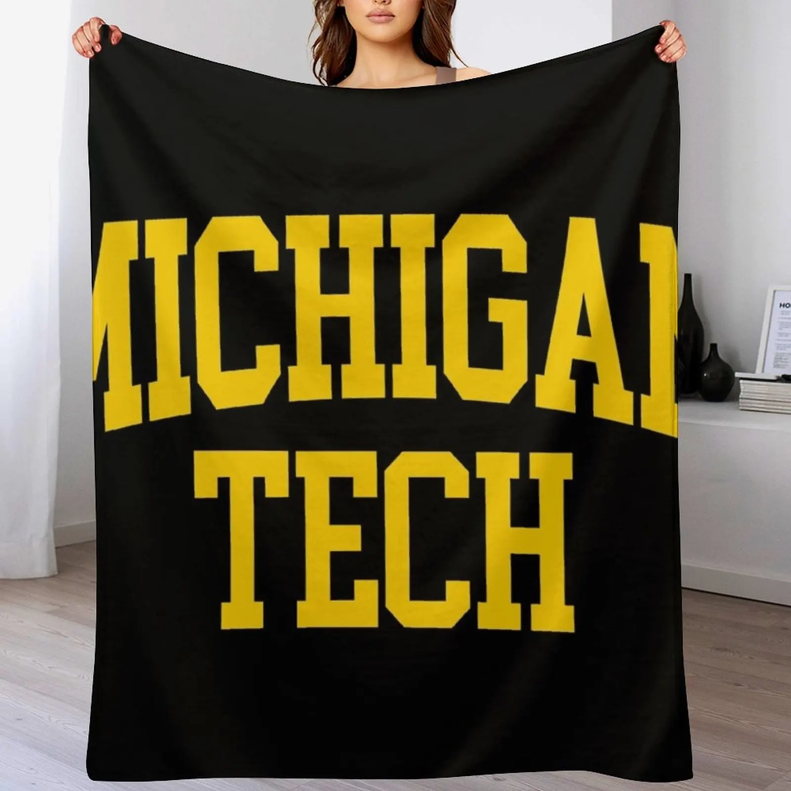 

michigan tech - college font curved Throw Blanket Shaggy Large Camping Warm Blankets