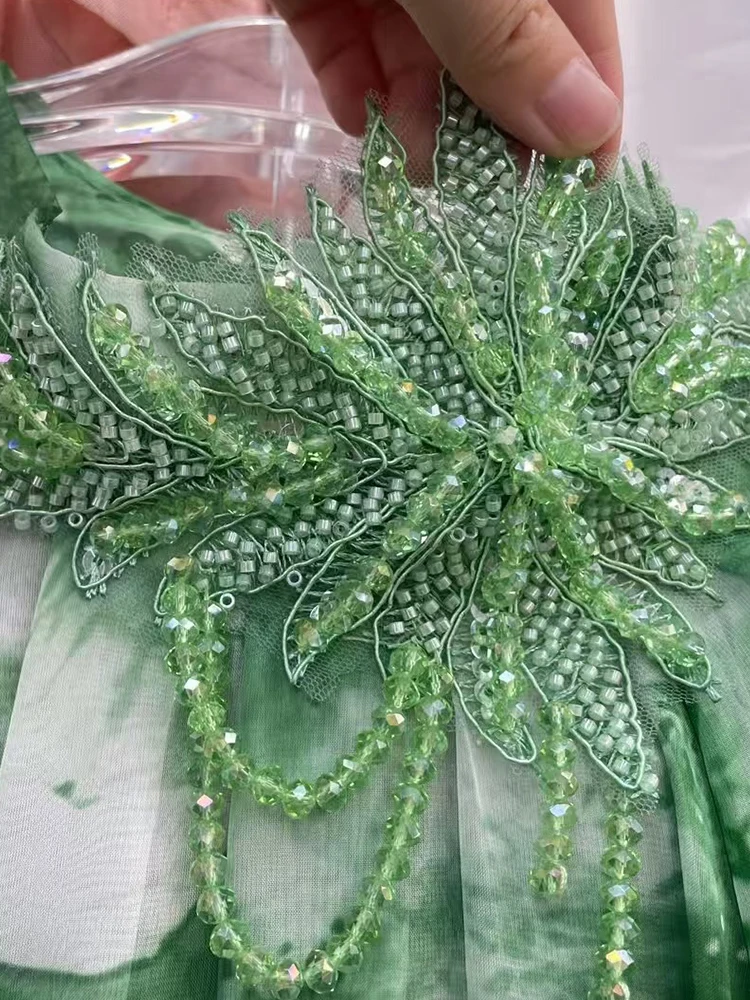 Retro-Kleid mit geometrischem Druck, Perlen, Rundhalsausschnitt und hoher Taille, 2025, Herbst-Damenmode, lockeres, mehrschichtiges, gerüschtes, bauschiges Kleid