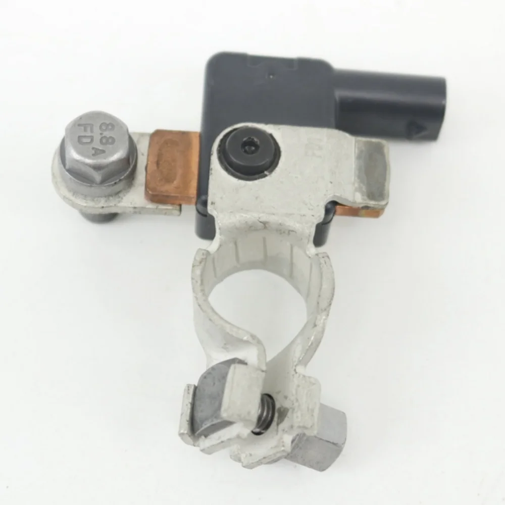 

For Volvo XC60 XC90 S90 V90 2017-2025 S60 2018-2025 V60 2019-2025 IBS Negative Battery Monitoring Terminal Sensor Plug Connector