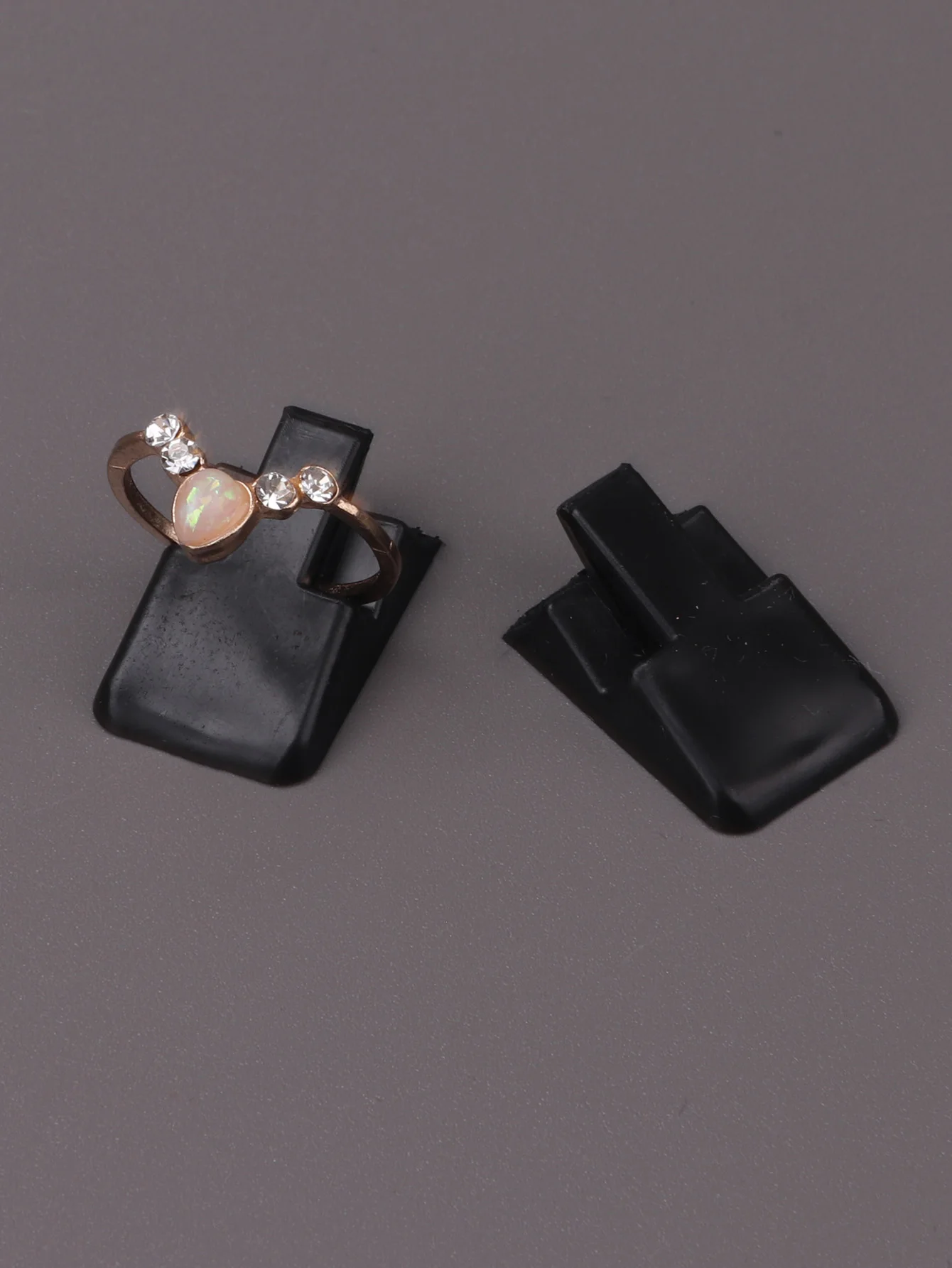 Mini Ring Holder Stand, Plastic Jewelry Display Holder