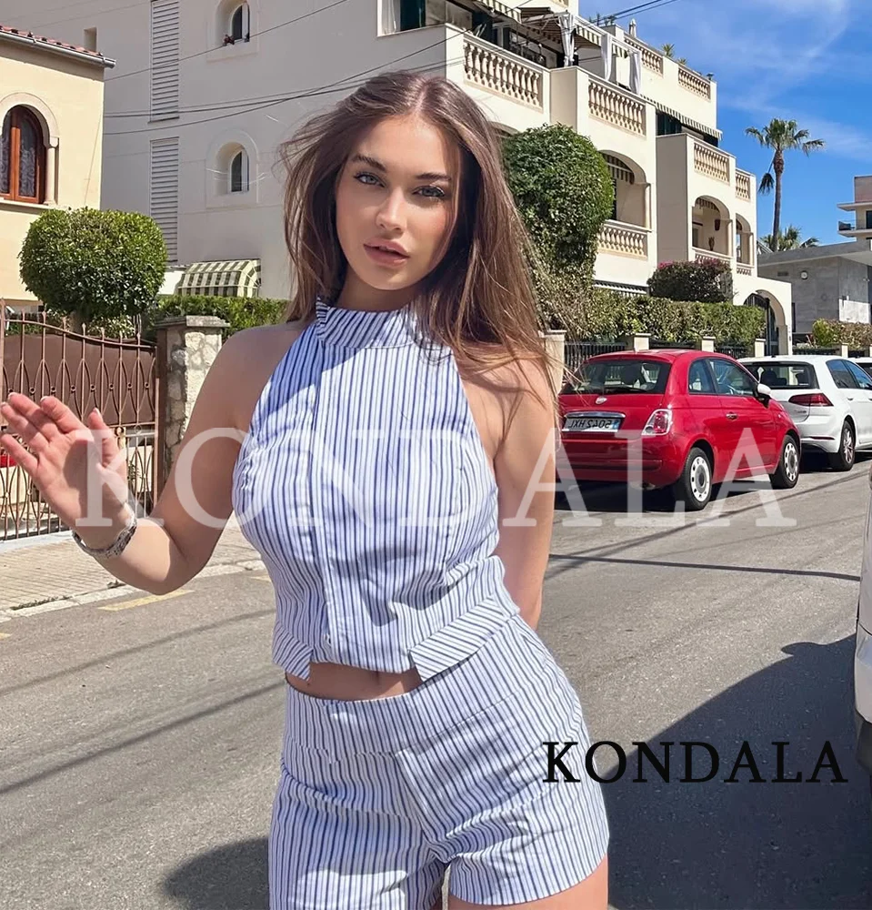KONDALA Damen High-Street-Mode Gestreiftes Set, Neckholder-Top, Mini-Shorts, Neu 2026 Sommer Trendiges Urlaubs-Party-Shorts-Set