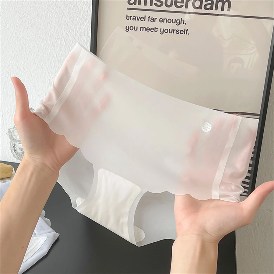 4 قطعة الحرير الجليد سلس الملابس الداخلية رقيقة جدا النساء سراويل مثير شفافة تمتد ملخصات منتصف الخصر مريحة الغيوم الملابس الداخلية