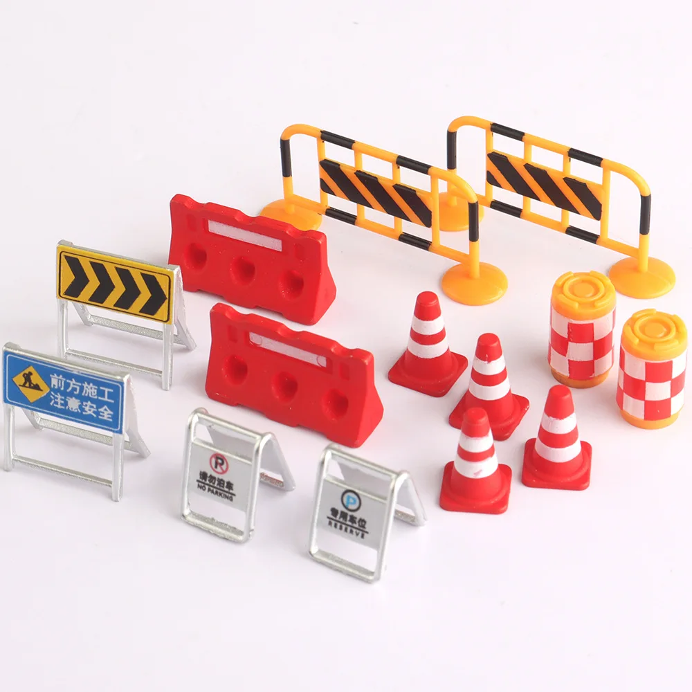 

Mini version miniature simulation of traffic roadblocks simulation props road infrastructure obstacles parking scene ornaments