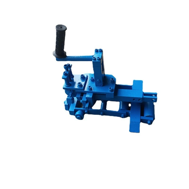 Wire stripping machine, conveyor belt stripping machine, wire rope stripping machine