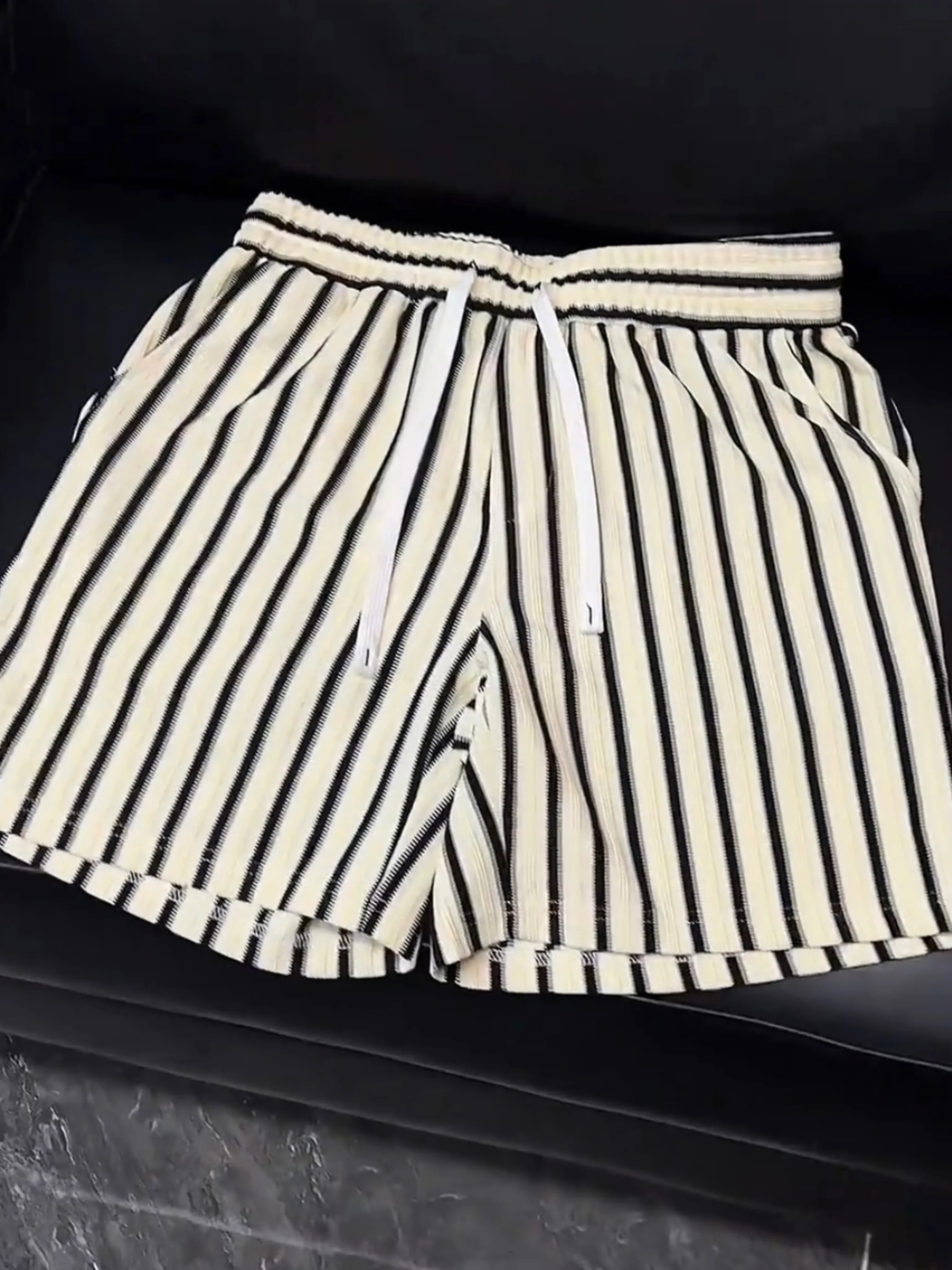 

High Quality Men's Summer New Loose Beach Shorts Thin Breathable Four-Line Casual Polyester Fiber Mid-Length Shorts