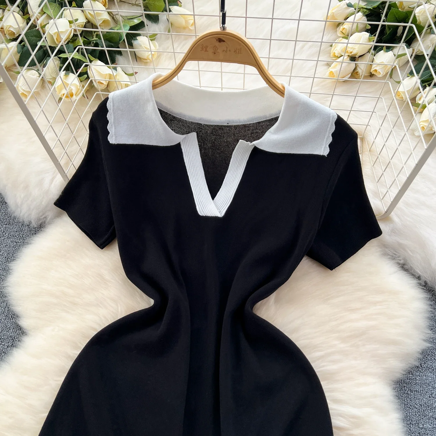 ชุดเดรสถักสีเหลืองแบบเย็บปะติดปะต่อกันชุดเดรสมินิเซ็กซี่แฟชั่นยืดหยุ่นสำหรับงานปาร์ตี้หรูหรา vestidos เปิดลงปกเสื้อผ้ากุลสตรีสุดชิคฤดูร้อน